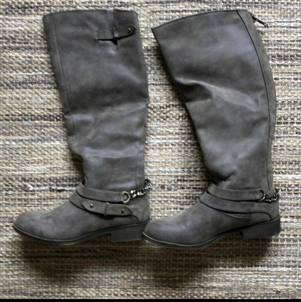 Madden Girl Tall Grey Boots 7.5